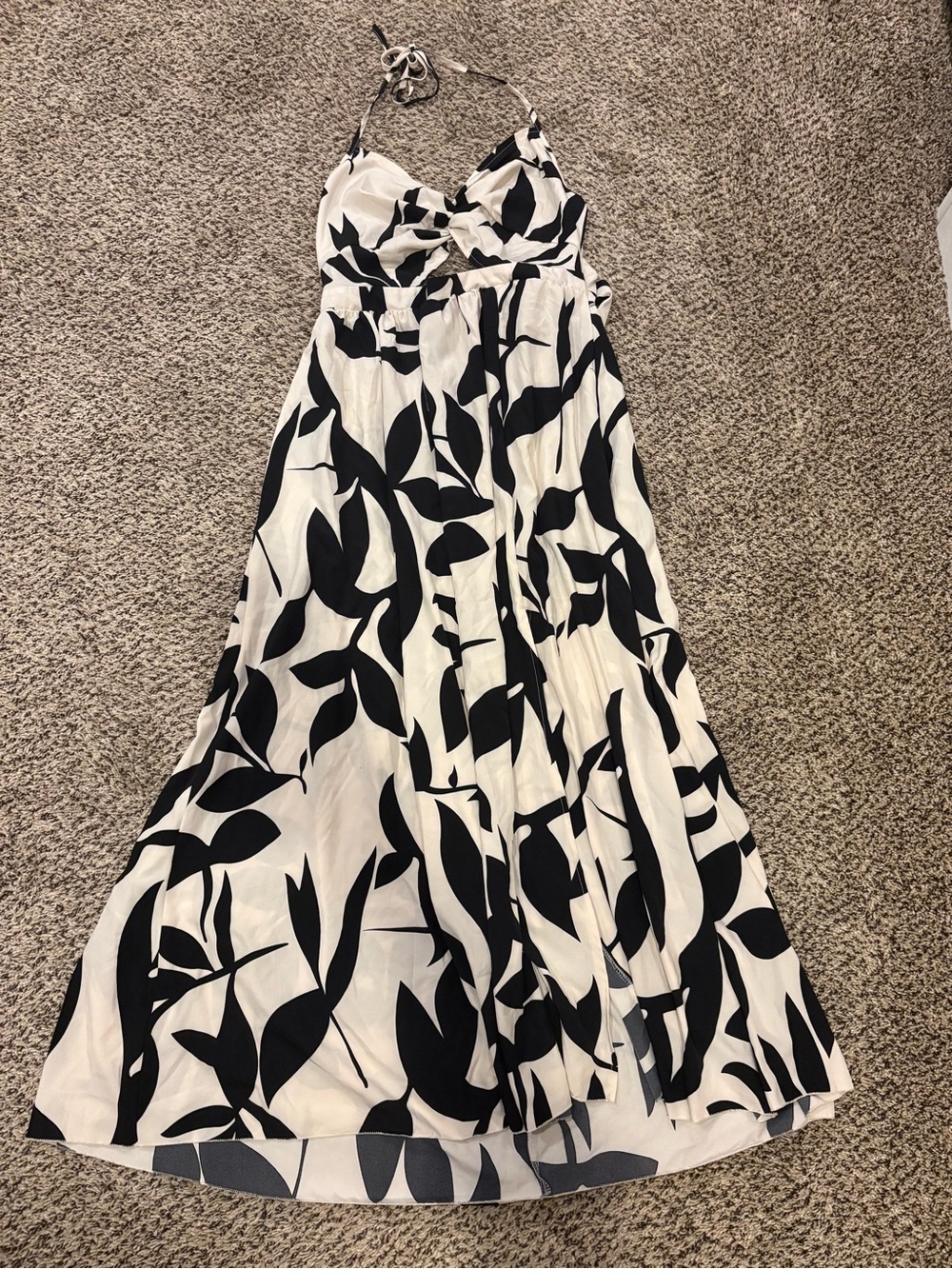 Black & White Leaf-Pattern Halter Maxi Dress